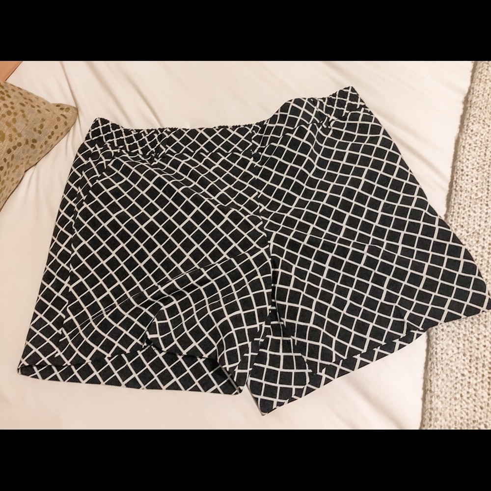 The Limited - Women’s black and white dress shorts